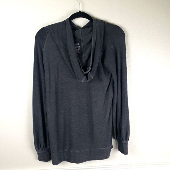 Chaser NWT Women's Grey Hi-Low Stretchy Grey Long Sleeve Pullover Jacket Sz Med - Picture 8 of 9